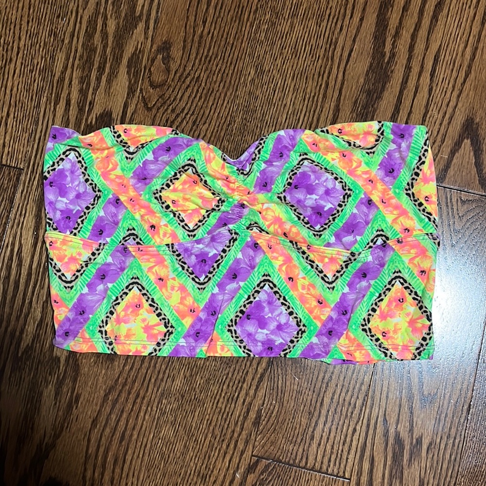 Victoria’s Secret Bandeau. Size: Medium.